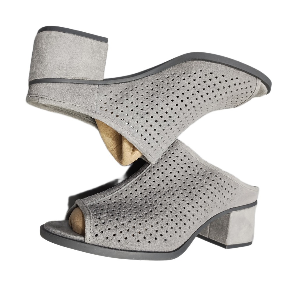 Koolaburra by UGG Izzel Ortholite Sandals Womens 9 Gray Perforated Peep Toe EUC